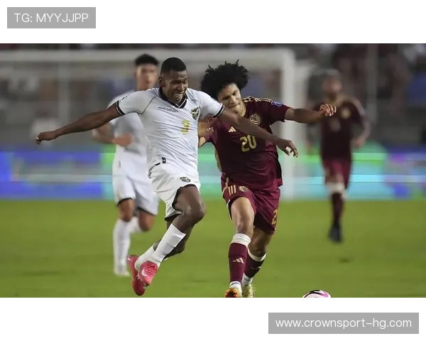 委内瑞拉凭龙东点射1-0小胜秘鲁 布赖恩雷纳进球被判无效 委内瑞拉凭龙东点射1-0小胜秘鲁 布赖恩雷纳进球被判无效